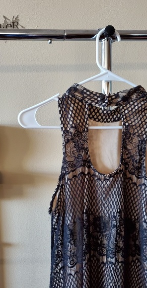 Top - Picture 6 of 6